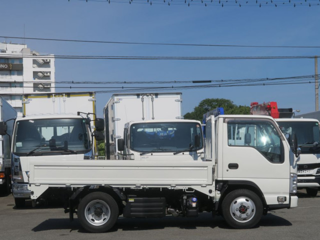 Isuzu elf Small Flat body 2RG-NJS88A(109615) 3枚目
