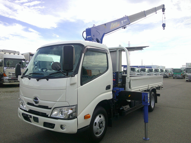 日野 デュトロ 小型 平ボディ（クレーン付） 2KG-XZU650(111435) 13枚目