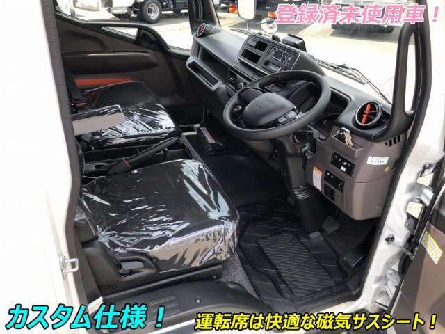 Mitsubishi Fuso canter Small Freezer box_body 2RG-FEB80(108889) 4枚目