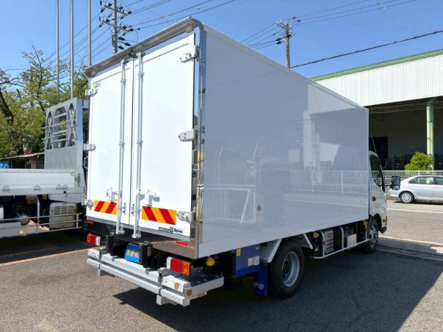 日野 デュトロ 小型 冷蔵冷凍バン 2WG-XZU713N(113249) 3枚目