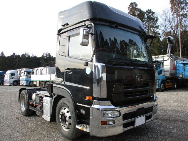 UDトラックス（日産） クオン 大型 トラクタ QPG-GK5XAB(9275) 3枚目
