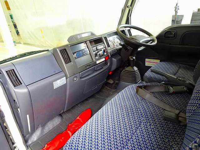いすゞ エルフ 小型 冷蔵冷凍バン 2RG-NHR88AN(111635) 7枚目