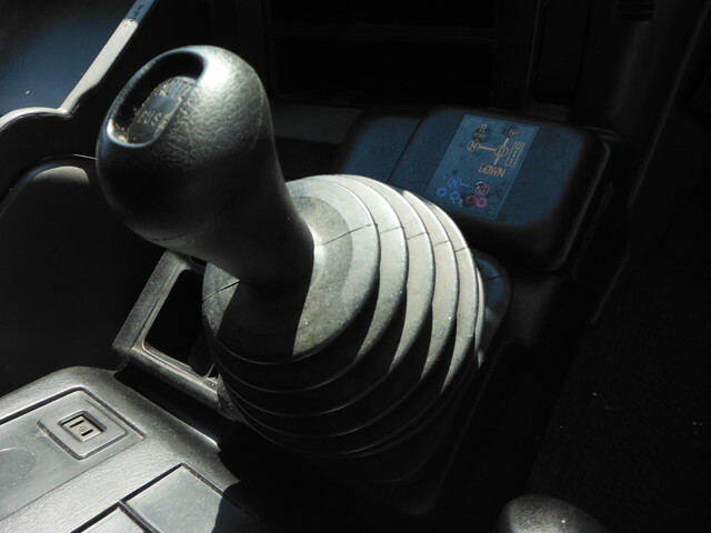 いすゞ ギガ 大型 ウィング PKG-CYL77V8(7010) 19枚目
