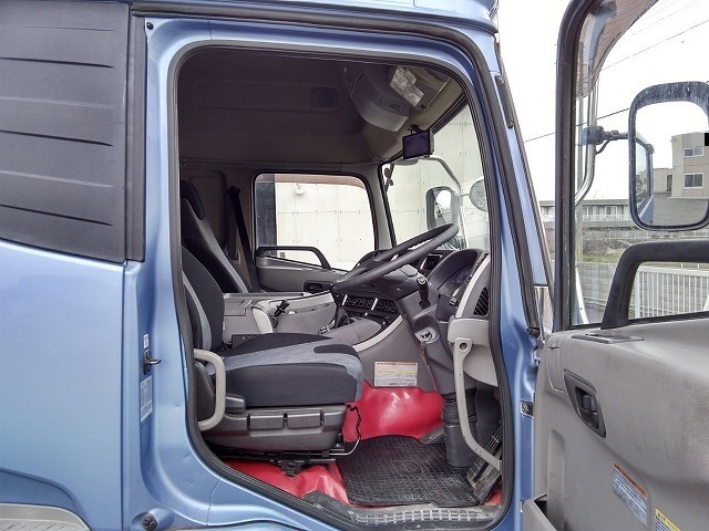UDトラックス（日産） クオン 大型 ウィング QKG-CD5ZA(8952) 30枚目