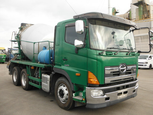 日野 プロフィア 大型 ミキサー車 QKG-FS1AKAA(38541) 2枚目