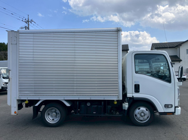 Isuzu elf Small Box body TPG-NMR85AN(105497) 4枚目