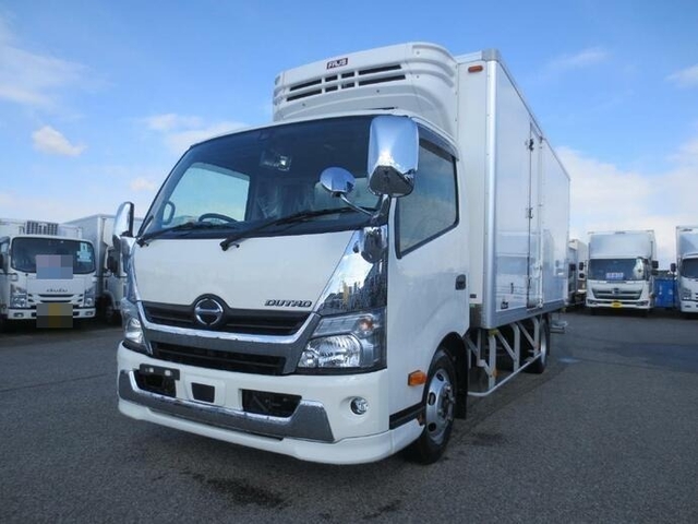 Hino dutro Small Freezer box_body TKG-XZU722M(8865) 2枚目