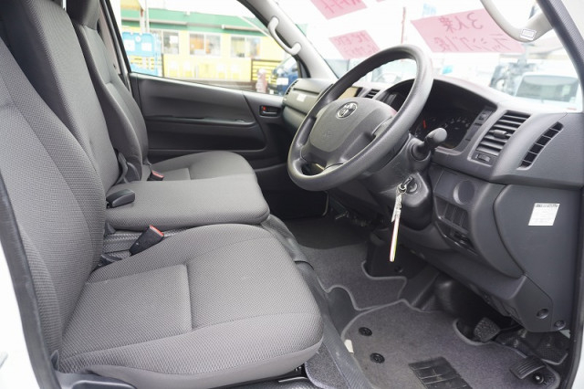 トヨタ ハイエース 小型 Translation missing: ja.item.body_keijou_enum.body_keijou_light_van CBF-TRH200V(94846) 37枚目