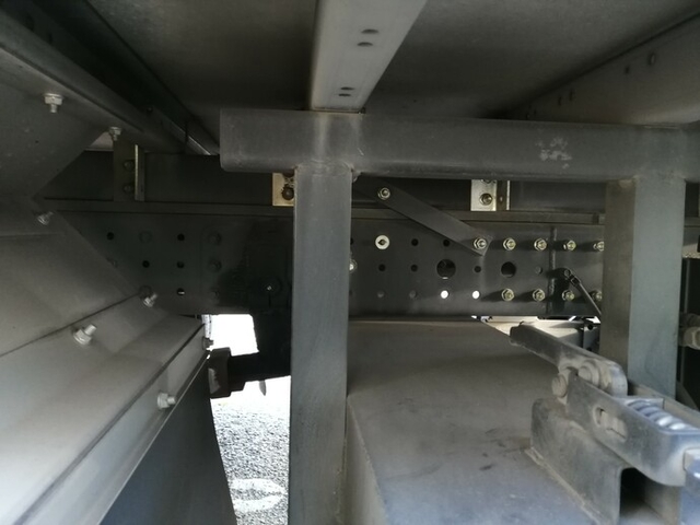 三菱ふそう キャンター 小型 冷蔵冷凍バン TKG-FEB50(4557) 28枚目