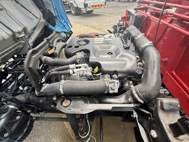 いすゞ エルフ 小型 平ボディ（クレーン付） TPG-NKR85R(108194) 37枚目