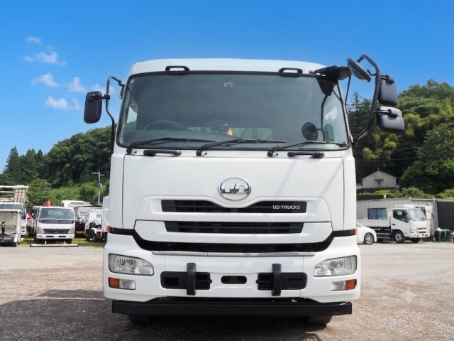 UDトラックス（日産） クオン 大型 コンテナ専用車 QKG-CW5YL(110504) 8枚目