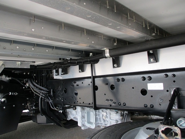 Mitsubishi Fuso fighter Middle Wing body 2KG-FK62F(9958) 17枚目
