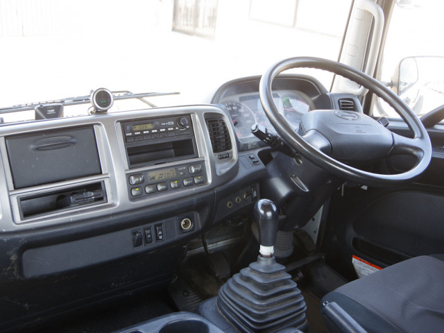 日野 レンジャー 中型 平ボディ TKG-FD9JLAA(109646) 31枚目