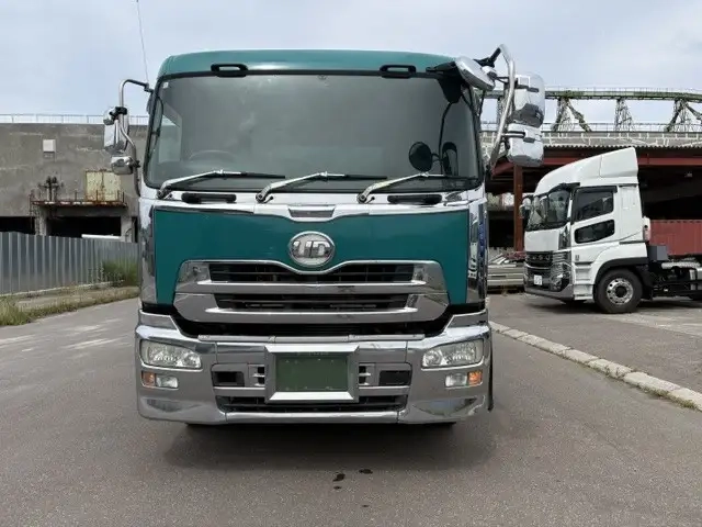 日産自動車 クオン 大型 土砂ダンプ QKG-CW5XL(111280) 2枚目