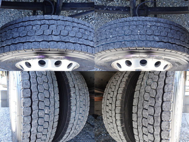 いすゞ フォワード 中型 冷蔵冷凍バン TKG-FRR90S2(112211) 12枚目