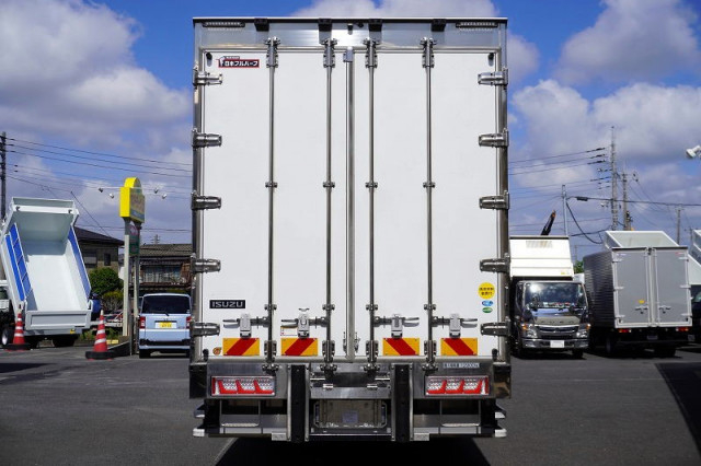 いすゞ ギガ 大型 冷蔵冷凍バン 2PG-CYJ77D(108636) 4枚目