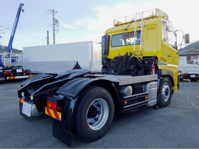 UDトラックス（日産） クオン 大型 トラクタ QKG-GK6XAB(110301) 2枚目