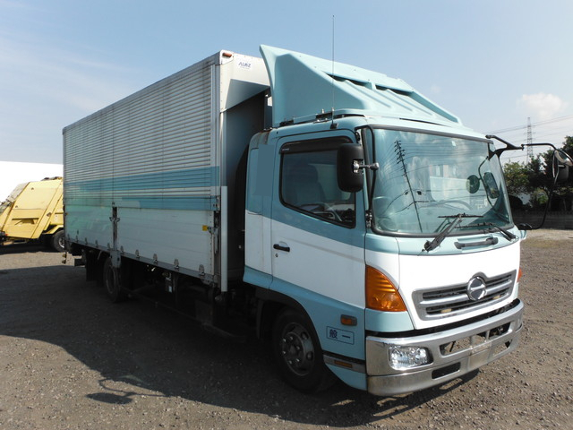 日野 レンジャー 中型 ウィング ADG-FD7JLWA(2246) 2枚目