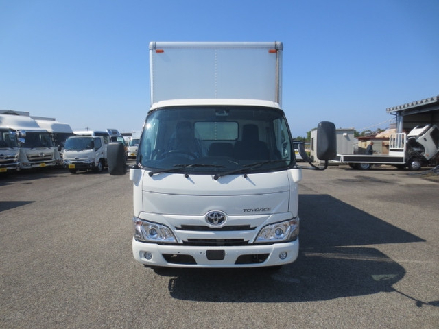 トヨタ トヨエース 小型 バン 2RG-XZU655(105385) 6枚目