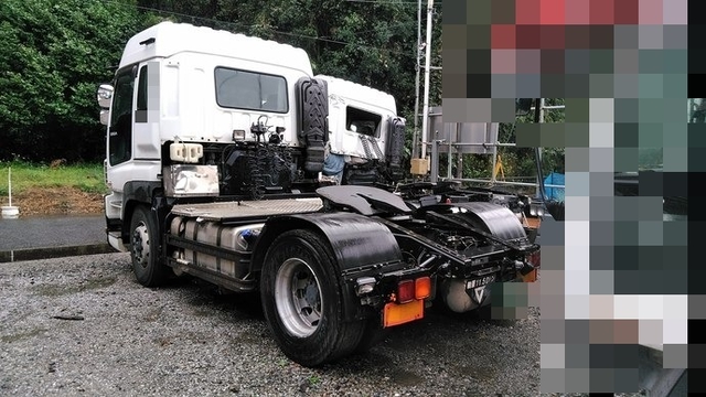 いすゞ ギガ 大型 トラクタ LKG-EXD52AD(3737) 5枚目