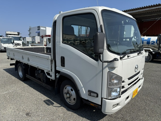 マツダ タイタン 小型 平ボディ TRG-LNR85AR(109616) 2枚目