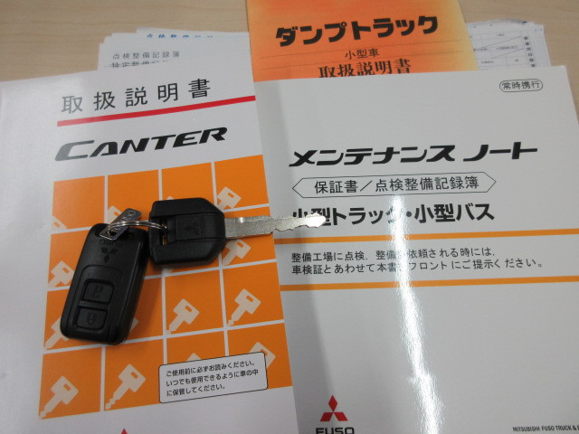 三菱ふそう キャンター 小型 土砂ダンプ 2PG-FBA60(113278) 5枚目