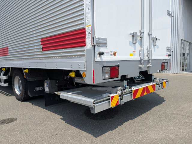 UDトラックス（日産） クオン 中型 バン 2RG-BRR90T4(110905) 5枚目