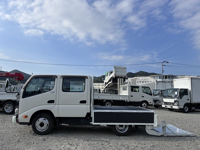 日野 デュトロ 小型 Wキャブ 2RG-XZU605M(112263) 11枚目
