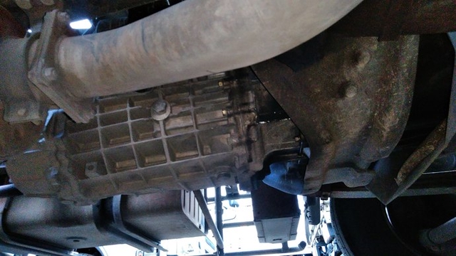 UDトラックス（日産） ビッグサム 大型 キャブ付きシャーシ ADG-CD4YA(3725) 28枚目