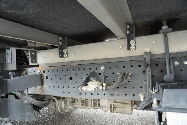 いすゞ エルフ 小型 冷蔵冷凍バン 2RG-NPR88AN(110732) 12枚目