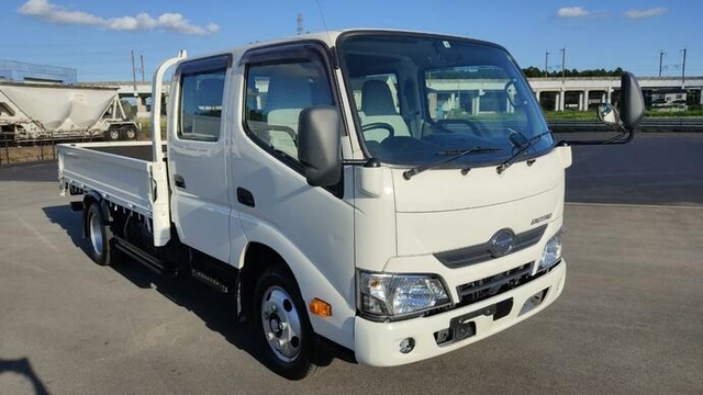 Hino dutro Small Double cab TKG-XZU665M(12370) 2枚目