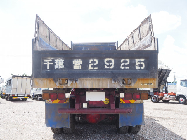 いすゞ ギガ 大型 土砂ダンプ QKG-CXZ77AT(110580) 4枚目