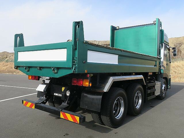 Nissan UD quon Large Soil dump QKG-CW5XL(27828) 3枚目