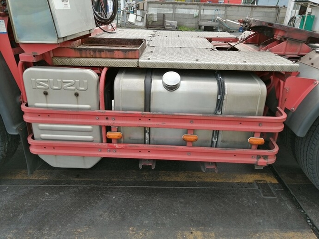 いすゞ ギガ 大型 トラクタ PJ-EXD52D6(4222) 16枚目