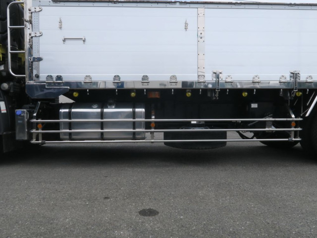 UDトラックス（日産） クオン 大型 土砂ダンプ QPG-CD5ZL(110741) 19枚目