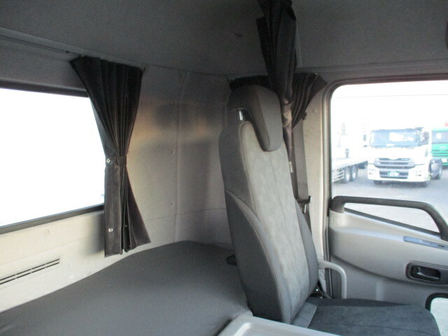 Nissan UD quon Large Soil dump 2PG-CW5AL(36694) 33枚目