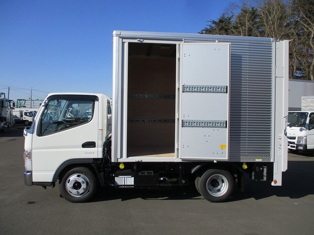 三菱ふそう キャンター 小型 バン 2RG-FBA20(9410) 2枚目