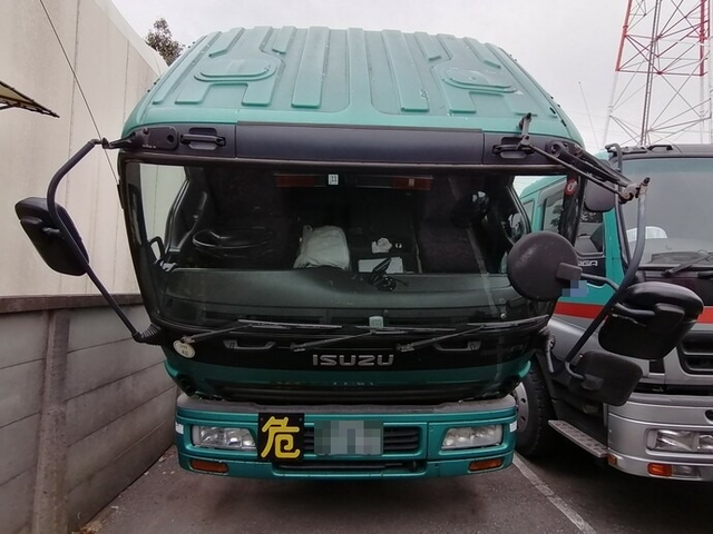 いすゞ ギガ 大型 タンクローリー KL-CYG23P4(5561) 20枚目