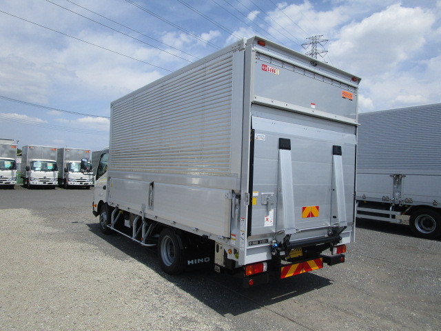 日野 デュトロ 小型 ウィング 2WG-XZU713M(113697) 7枚目