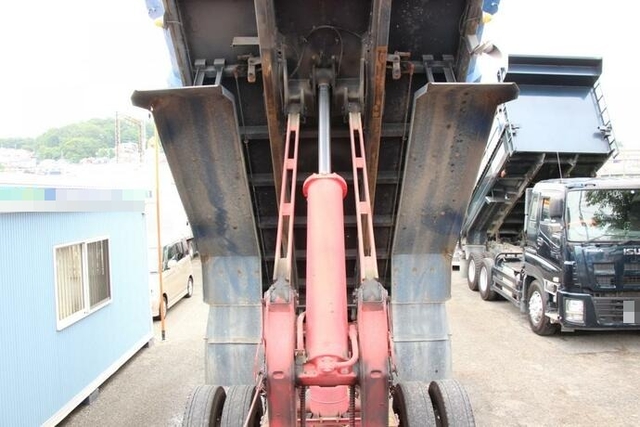 UDトラックス（日産） クオン 大型 深ダンプ（土砂禁） QKG-CD5YL(11822) 29枚目