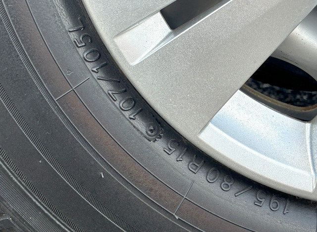 いすゞ コモ 小型 バン CBF-JVR2E26(111854) 39枚目