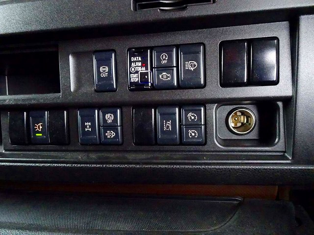 いすゞ エルフ 大型 ウィング 2PG-CYJ77D(111911) 13枚目