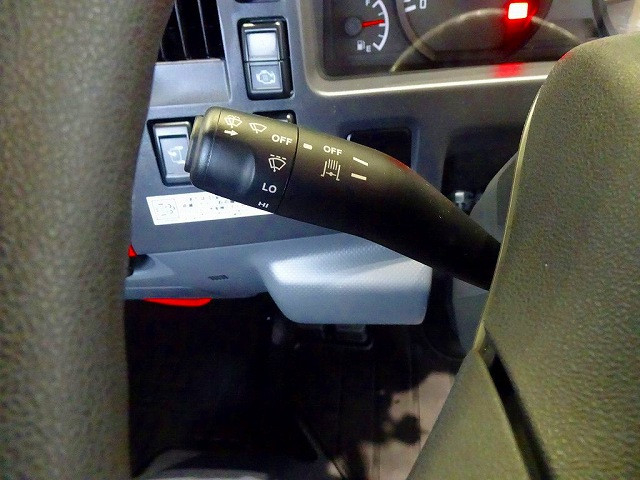いすゞ エルフ 小型 平ボディ TRG-NMR85R(110914) 20枚目