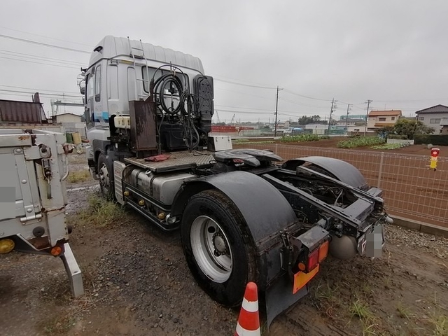 いすゞ ギガ 大型 トラクタ PKG-EXD52E8(3795) 5枚目