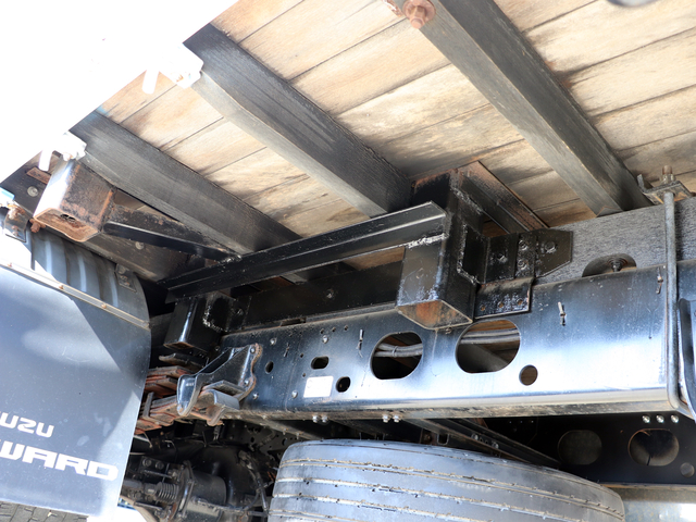 いすゞ フォワード 増トン 平ボディ（クレーン付） LPG-FTR90(83708) 25枚目