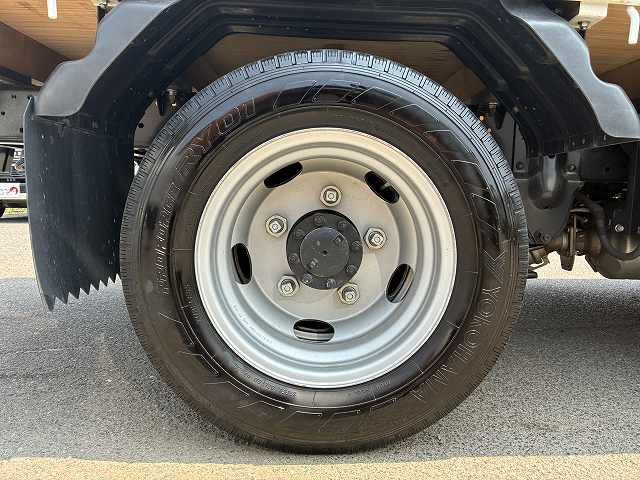 いすゞ エルフ 小型 平ボディ 2TG-NJR88AF(109409) 27枚目