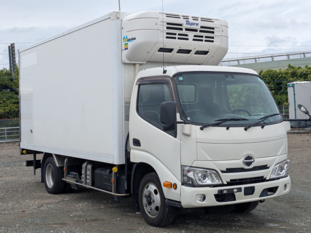 日野 デュトロ 小型 冷蔵冷凍バン 2RG-XZU655M(110459) 2枚目