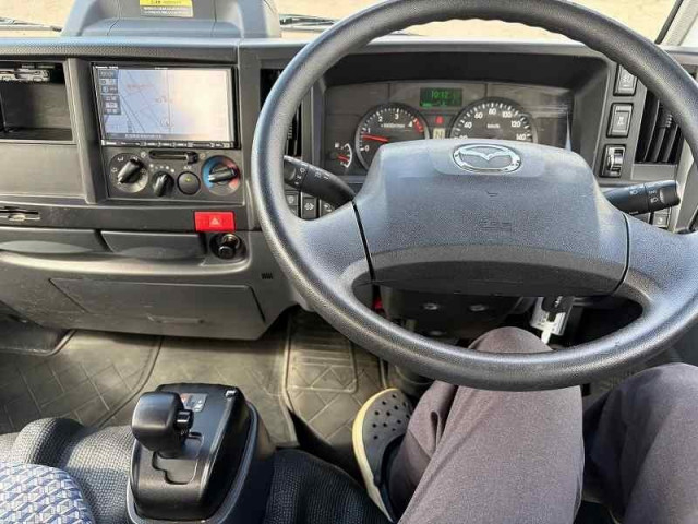 マツダ タイタン 小型 平ボディ 2RG-LKS88A(112747) 45枚目