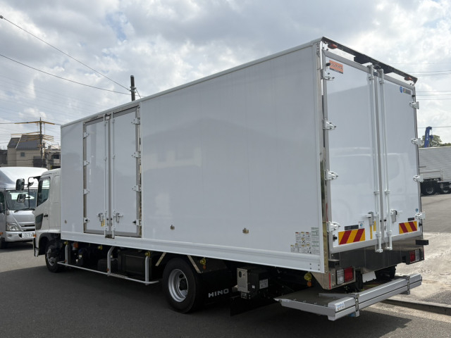 日野 レンジャー 中型 冷蔵冷凍バン 2KG-FD2ABG(104283) 4枚目