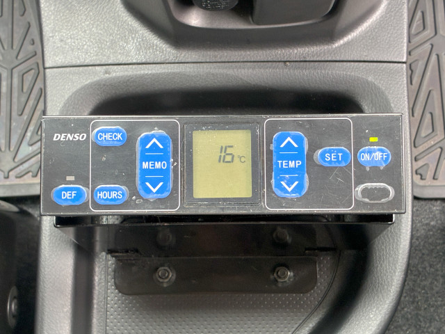 日産自動車 小型 冷蔵冷凍バン DBF-VM20(110056) 24枚目